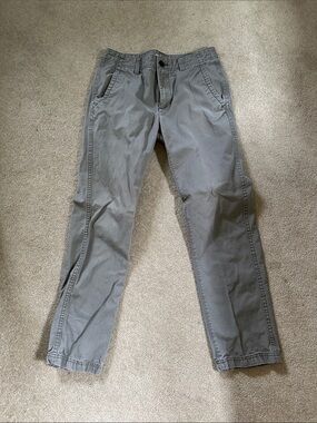 Urban Pipeline Men's Gray Relaxed Straight Chino Pants
